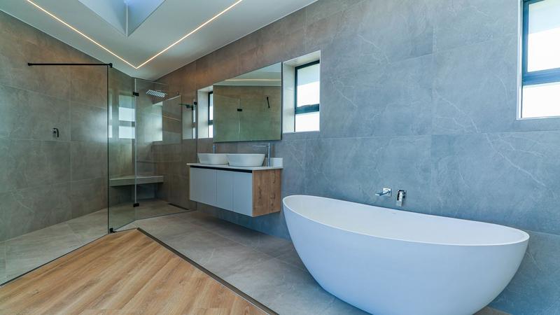 To Let 3 Bedroom Property for Rent in Pinnacle Point Golf Estate Western Cape
